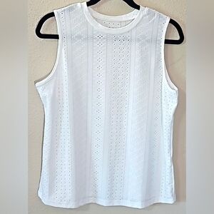 Temu Women's White Eyelet Crew Neck Tank Top Size Large